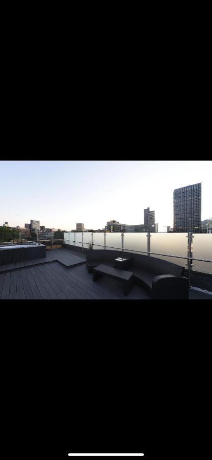 Swan Street Townhouse Hot Tub & Roof Terrace — Photos 3