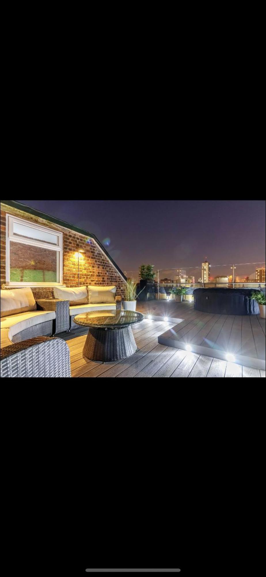 Swan Street Townhouse Hot Tub & Roof Terrace, Manchester